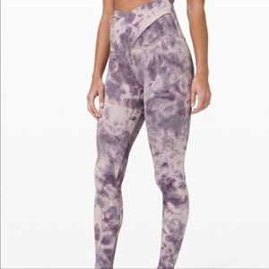 Lululemon Align cross waste diamond dye size 8